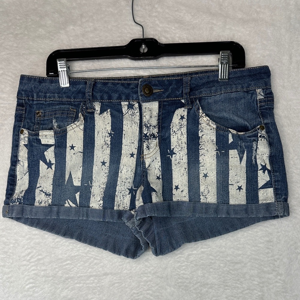 LEI Ashley Low Rise Denim Shorts Womens 13 Blue Stars and Stripes Cuffed